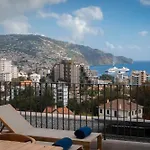 Daire Boat By Madeira