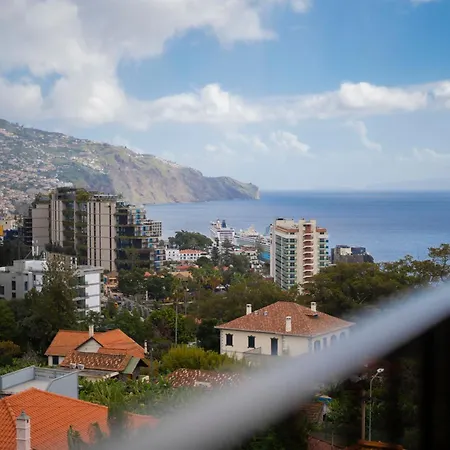 Daire Boat By Madeira Funchal