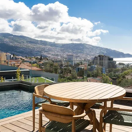 Daire Boat By Madeira Funchal